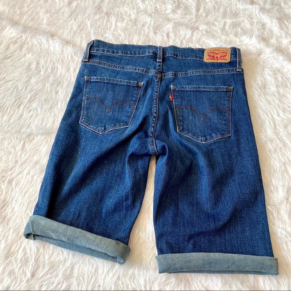 Levi’s cuffed Bermuda length jean highwaist shorts EUC 29 - Picture 3 of 8